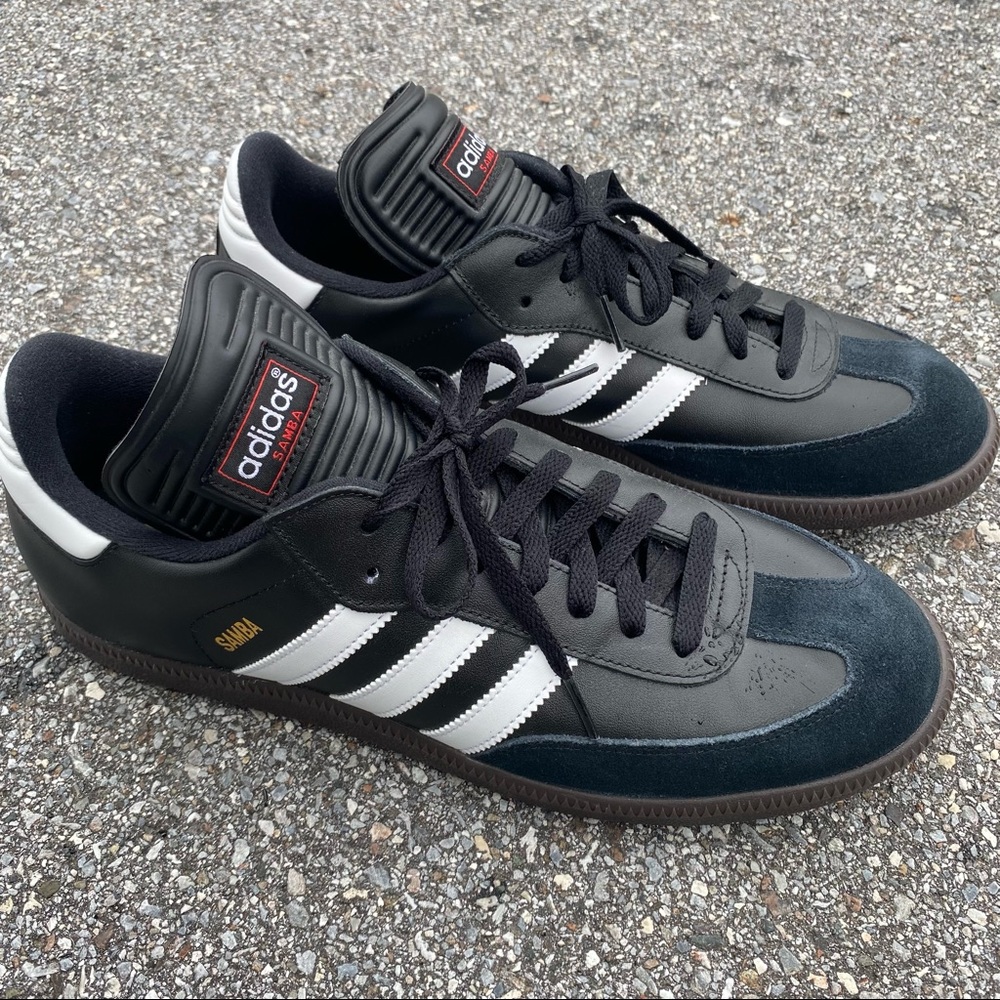 Adidas Sambas size 11
